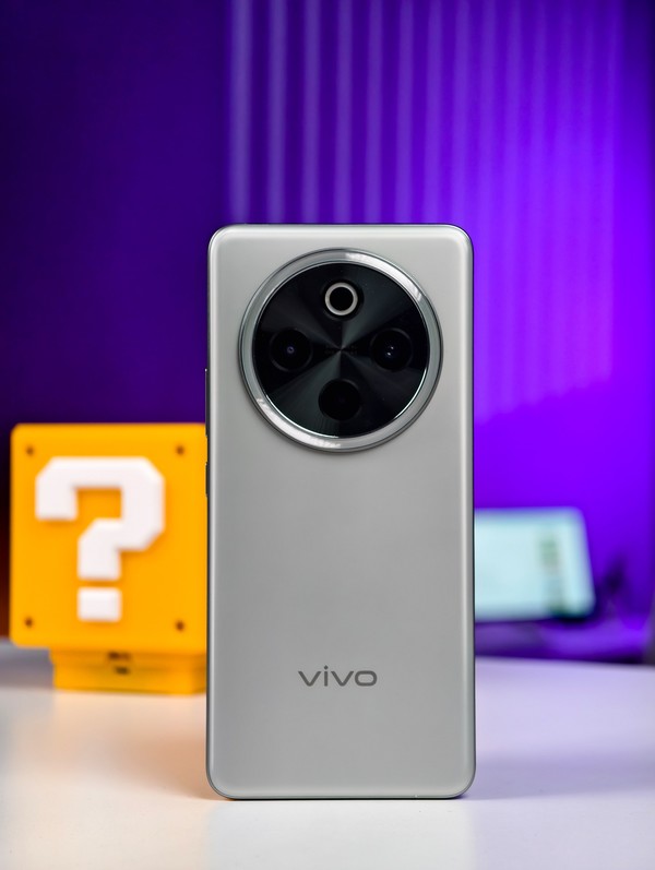 vivo T4开售 全球最薄的7300mAh手机 售价约1900元起