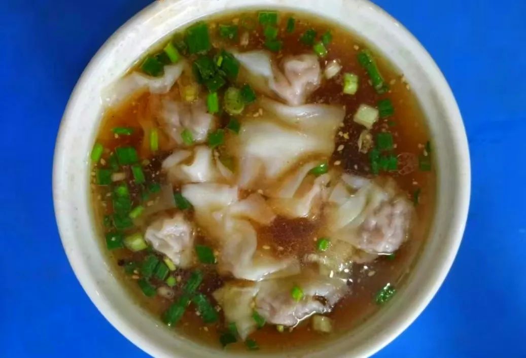 早餐江湖：一碗面里的岁月，一口汤中的彭州