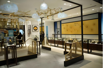 雷军、唐彬森投资“寶蘭”珠宝，要再造一家“老铺黄金”？