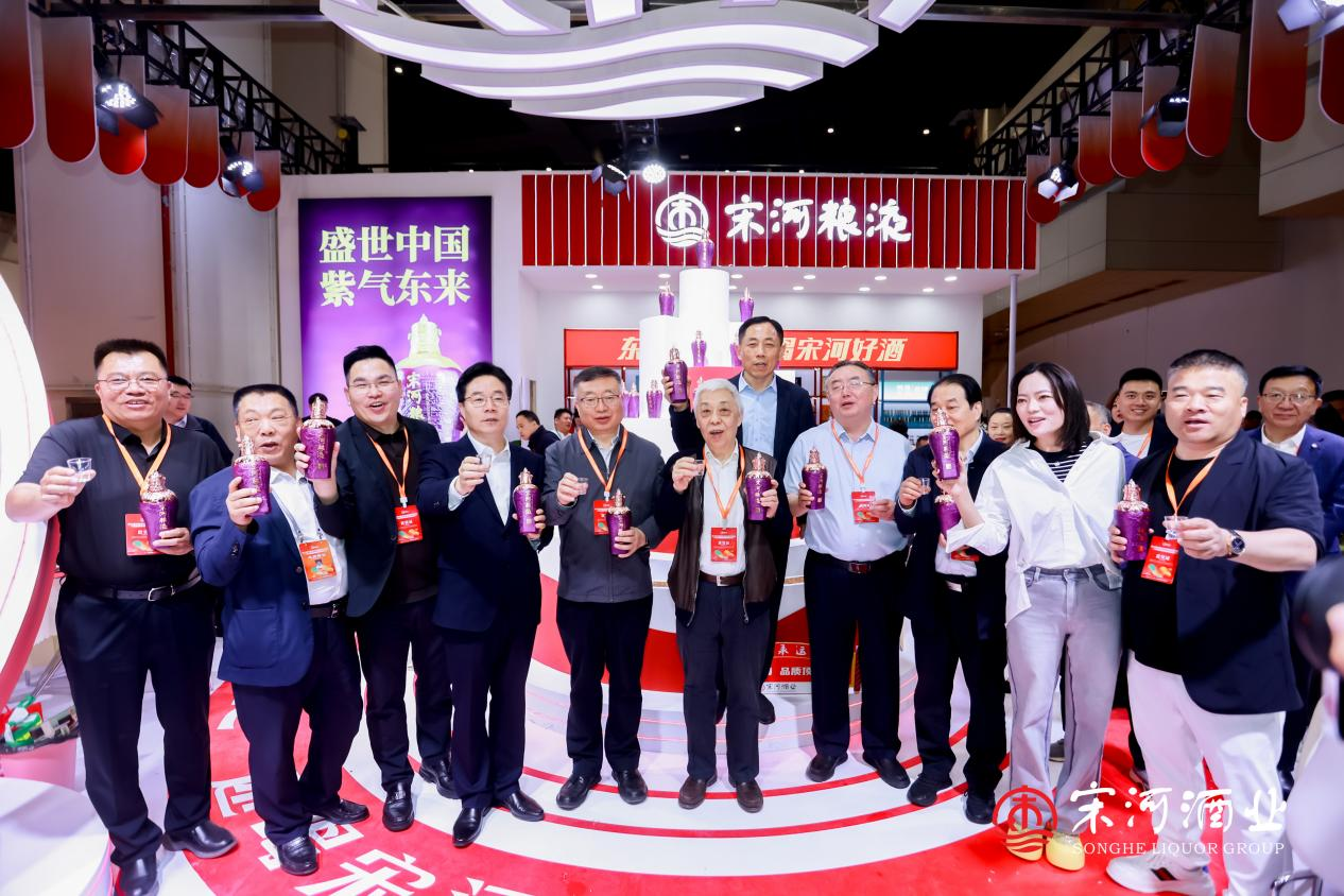 万吨坛养区即将落成，宋河发力“老酒战略”背后有何深意？