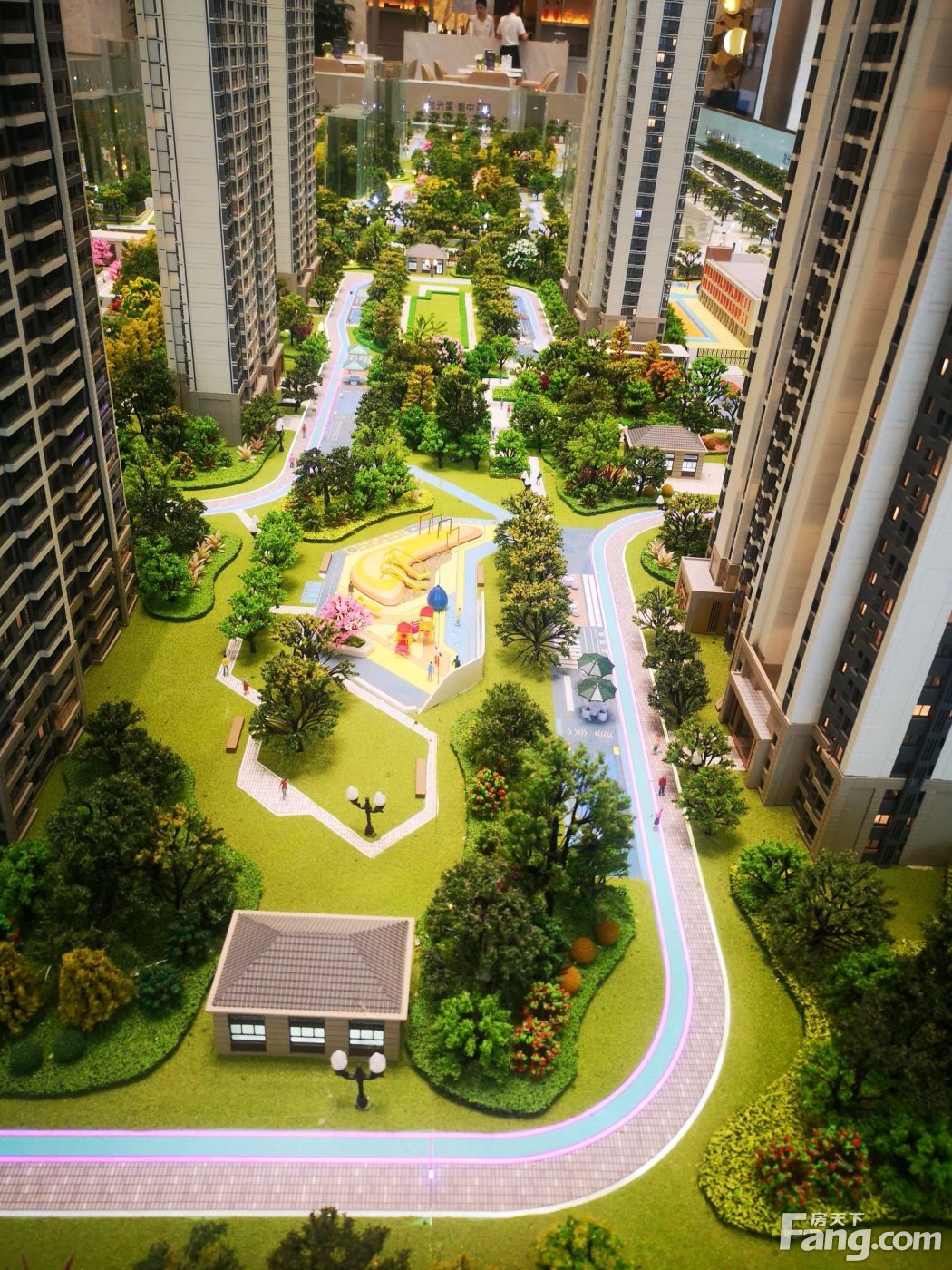 武汉东湖高新区高分楼盘的最新现场美图，速来围观