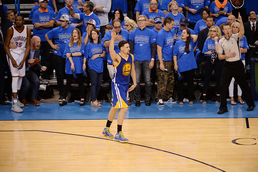 播放nba都有哪些(克莱日！NBA TV今日全天播放克莱三场经典比赛欢迎后者回归)