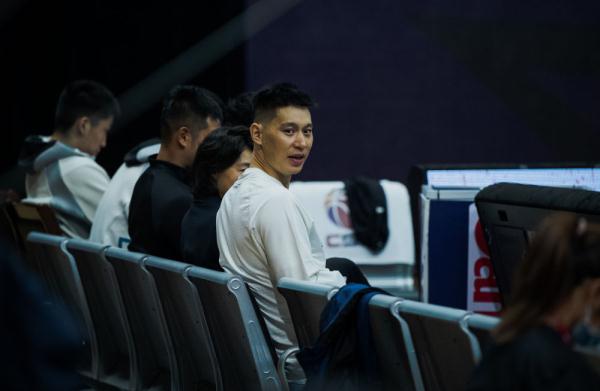 篮球丨CBA第一阶段：上海久事胜北京首钢