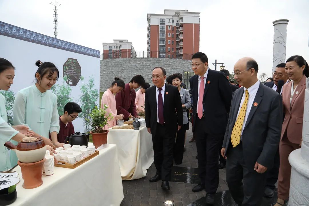 南方医科大学中医药文化基地落成正式启用