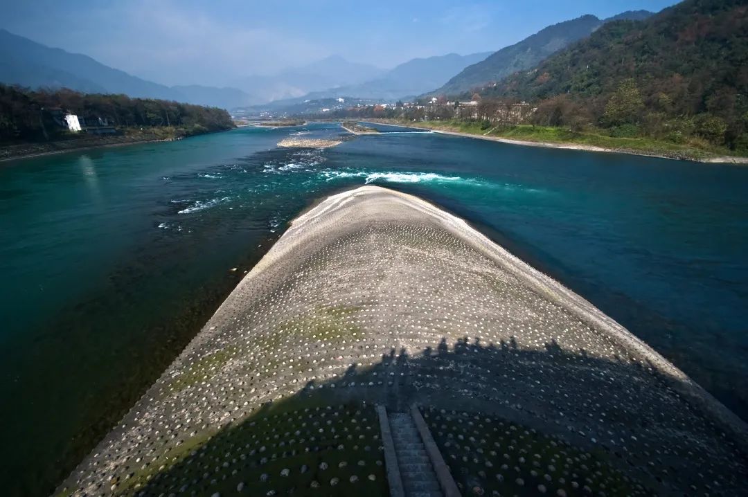 都江堰水利工程修建年代都江堰水利工程的由来