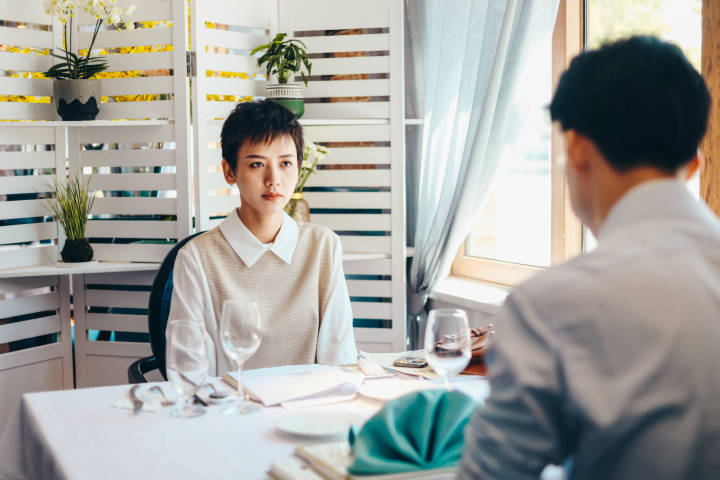 该剧由艾沃传媒策划出品,董事长李喆任总制片人,总经理陈海帆任制片人