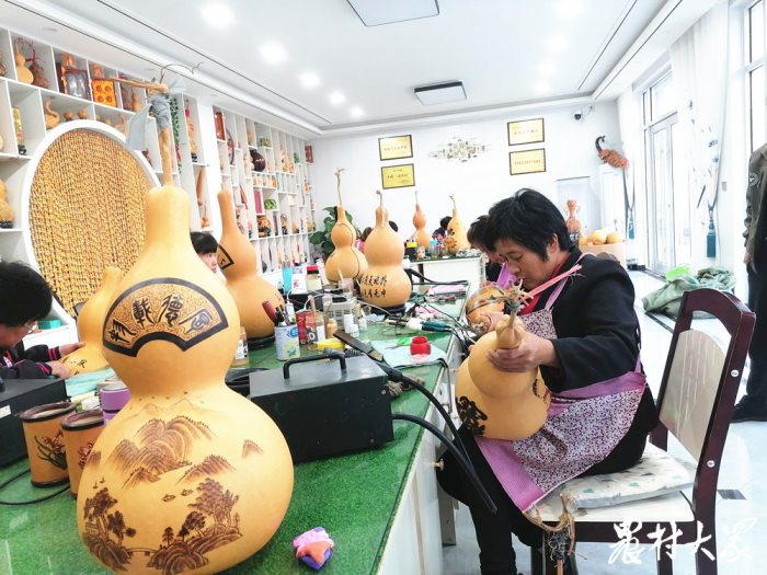 走進山東億元村｜全村圍著葫蘆轉(zhuǎn)，一年賺來上億元