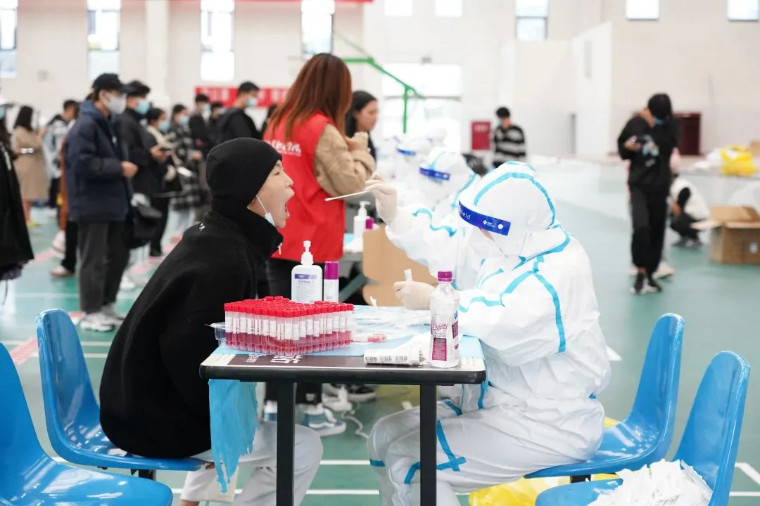 四川多所高校发布紧急通知！