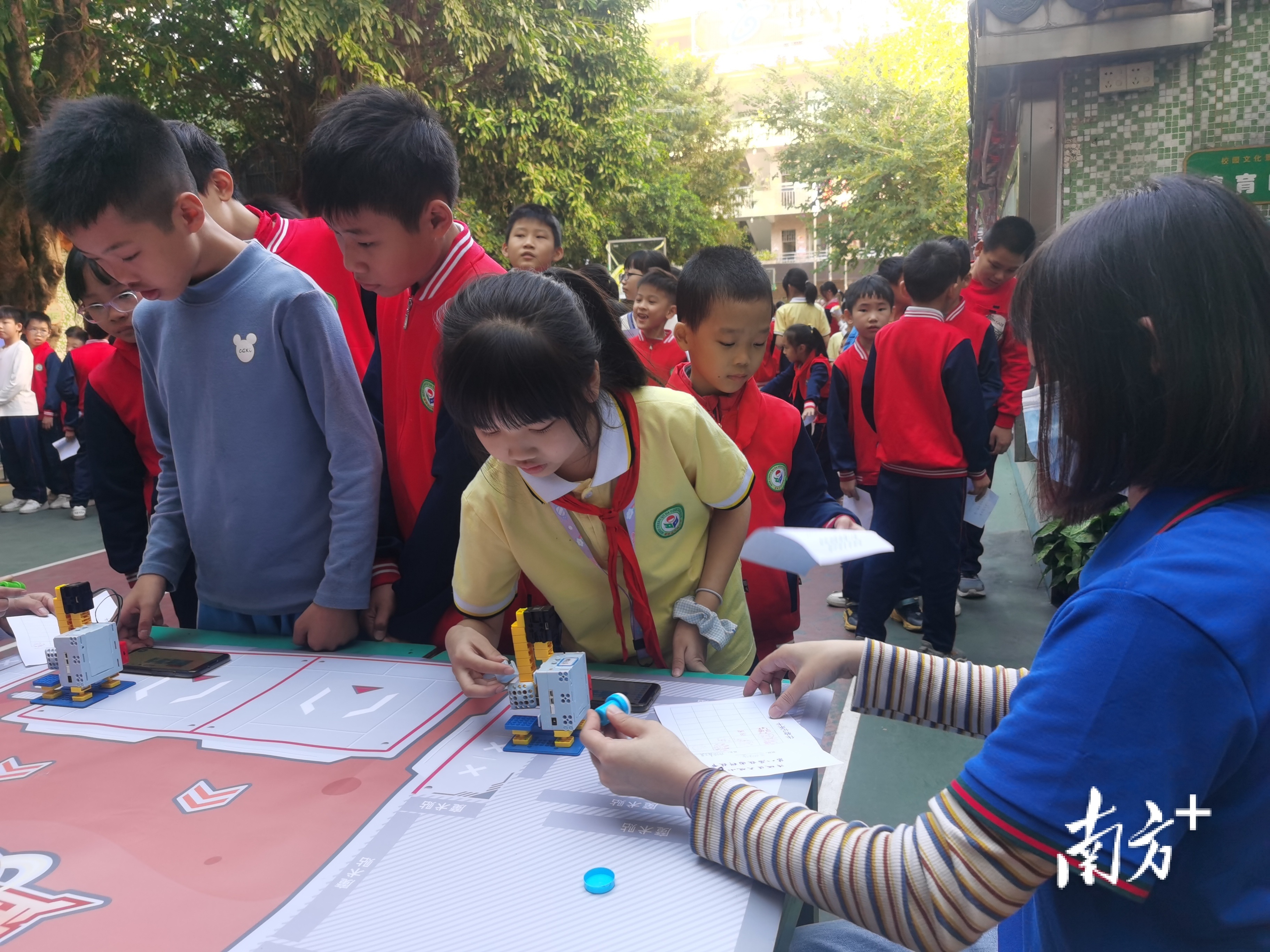 清城区大观小学校园科技节开幕，现场体验(图3)