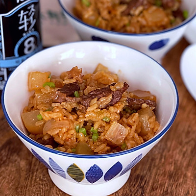 牛肉燜飯,