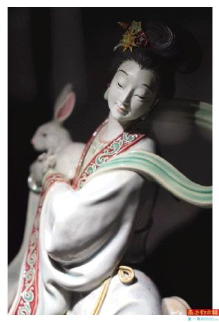 石湾陶艺：古窑新火淬美陶 岭南瑰宝夺天工