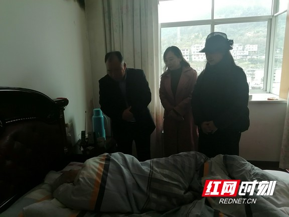湘西州：军休“三老”的“生日礼物”