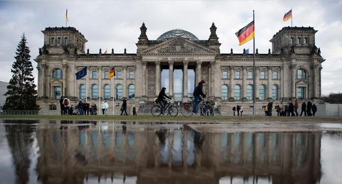 רҽδе¹ϵԵǰе¹ϵв᳹װѴƷ