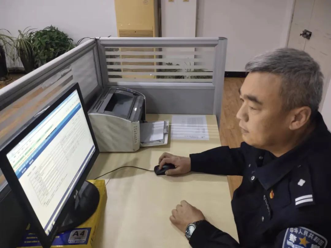 一线微观丨全警协同＋多点布控，新乡交警查获被盗抢车辆！