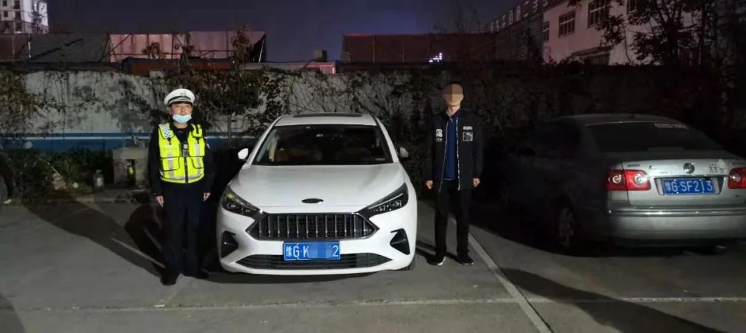 一线微观丨全警协同＋多点布控，新乡交警查获被盗抢车辆！