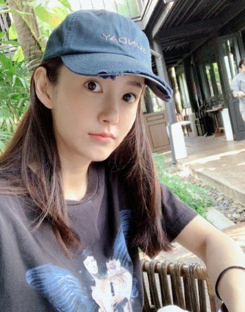 张子萱与陈赫在豪宅秀恩爱，结婚6年事业家庭双丰收，婆媳关系让人羡