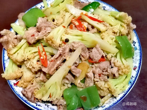 菜花炒肉做法,菜花炒肉做法视频