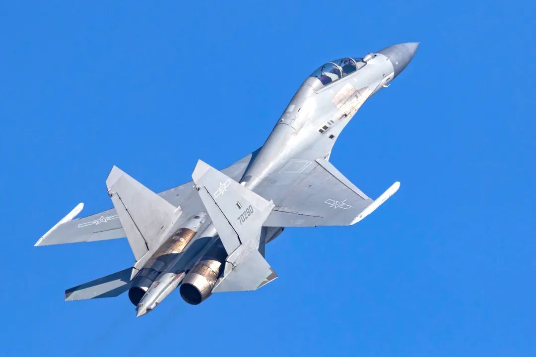 �����������µ�������ƶ��Ҿ�����װ����������һ����̨��