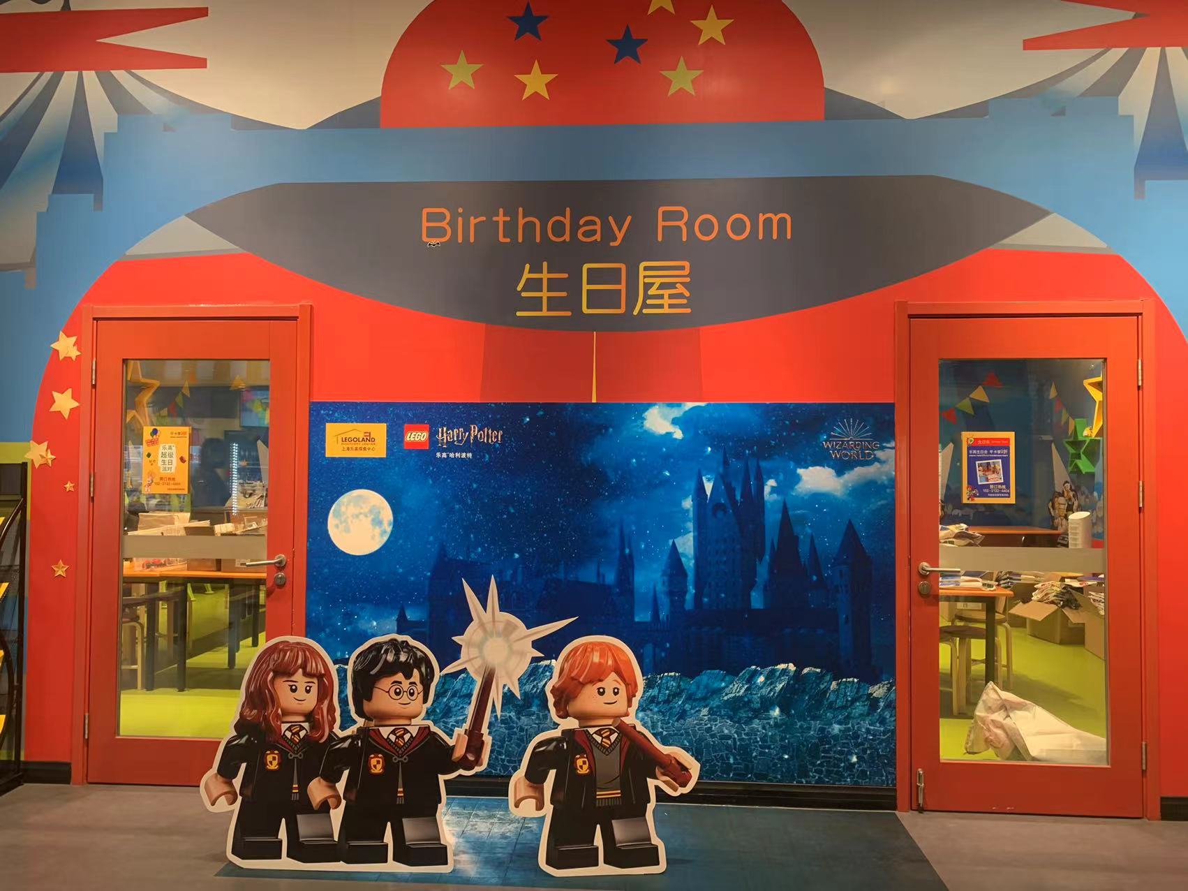 图说│“游乐园”搬进传统零售店，上海乐高探索中心礼品店焕新升级，尽享自由拼搭乐趣