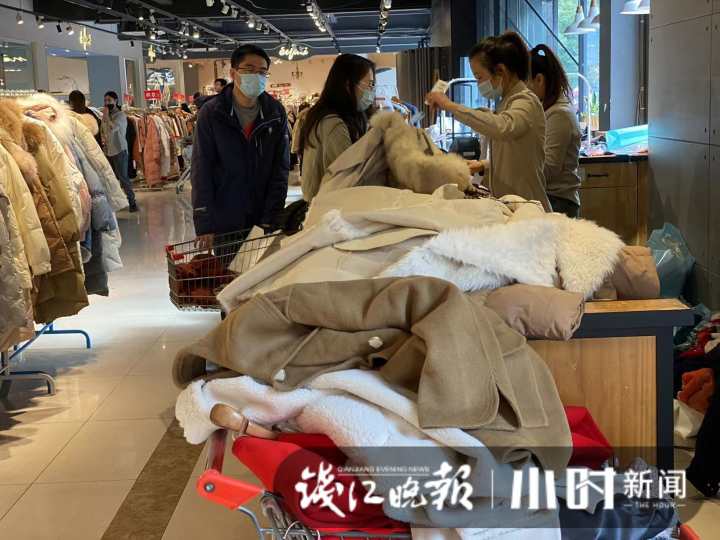 有些不舍：杭州淘宝界天花板乔司服装街明年拆迁，最后的工厂尾货清仓季来了