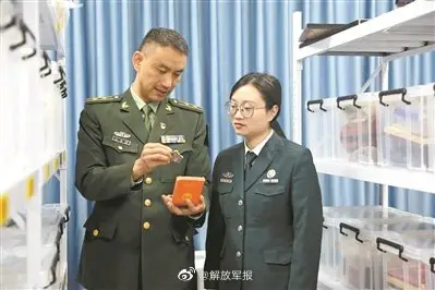 王焯冉 肖思远民兵连成立！陈祥榕的姐姐加入文职方阵