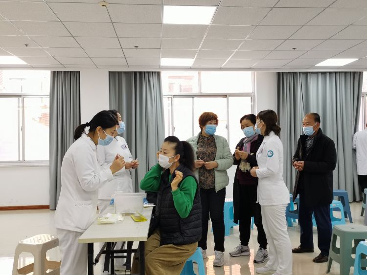 中医中药中国行 淄博市中心医院中医药健康文化进社区