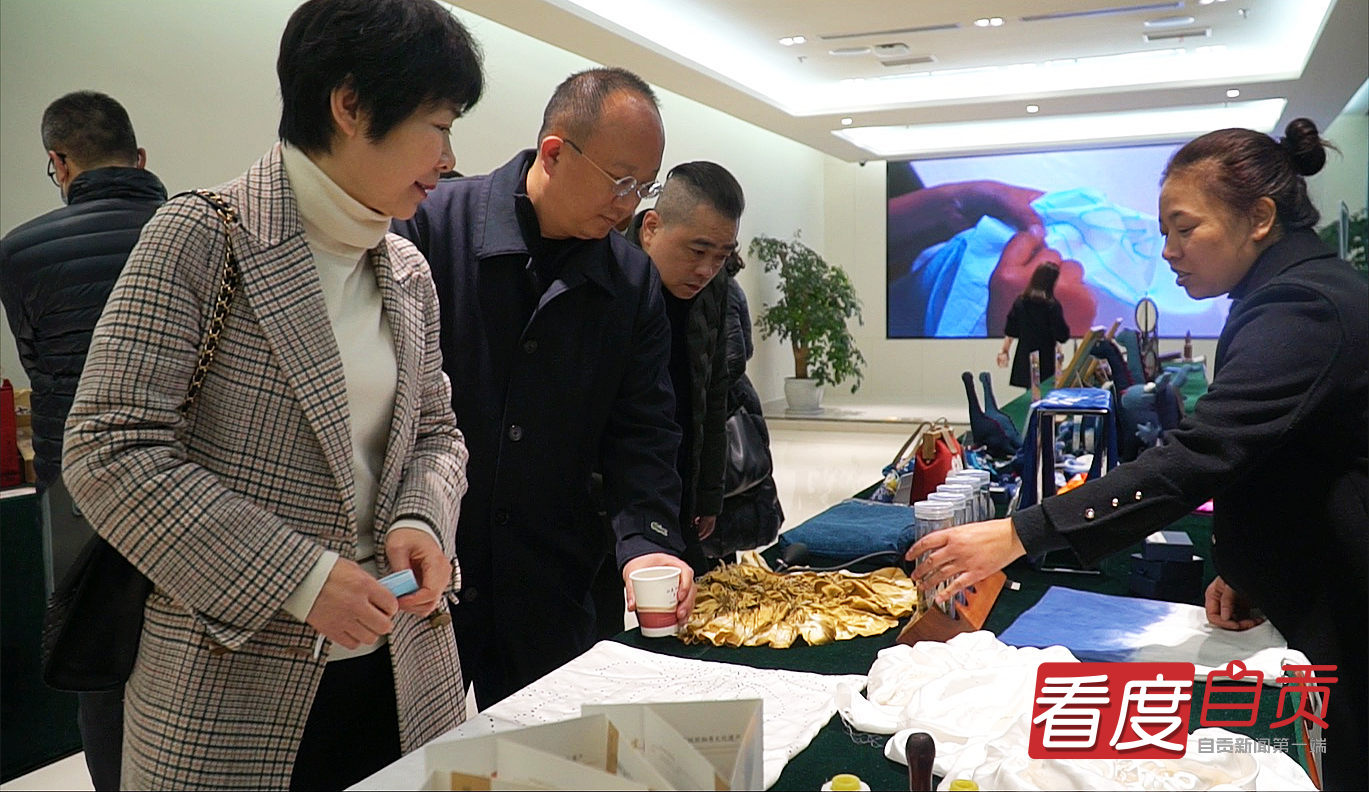 卧龙湖中医药论坛举行