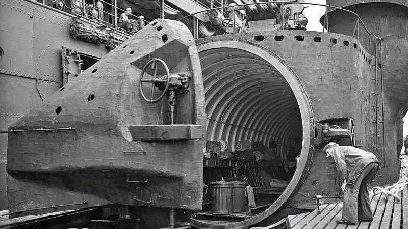 ����Ժʮ�ţ�����"Ǳˮĸ��"�ִ��ձ�������ɶ���⣿