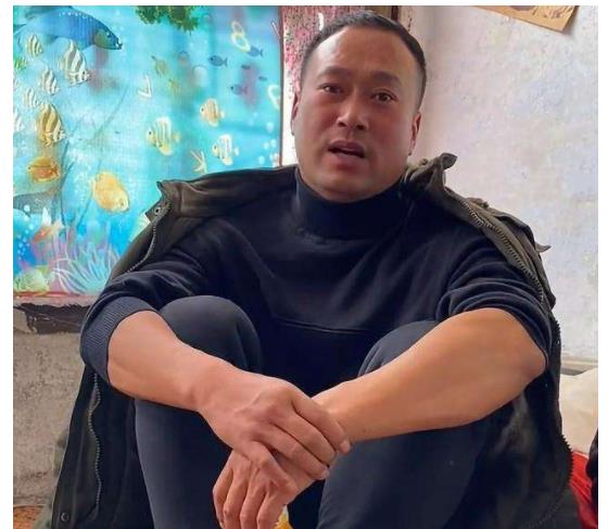 疑似“张同学”成立农业发展公司，曾称会帮助有需要的农民卖农产品