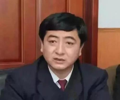 曾共事四年的鸡西市两名副检察长先后落马，均被曝长期吸毒