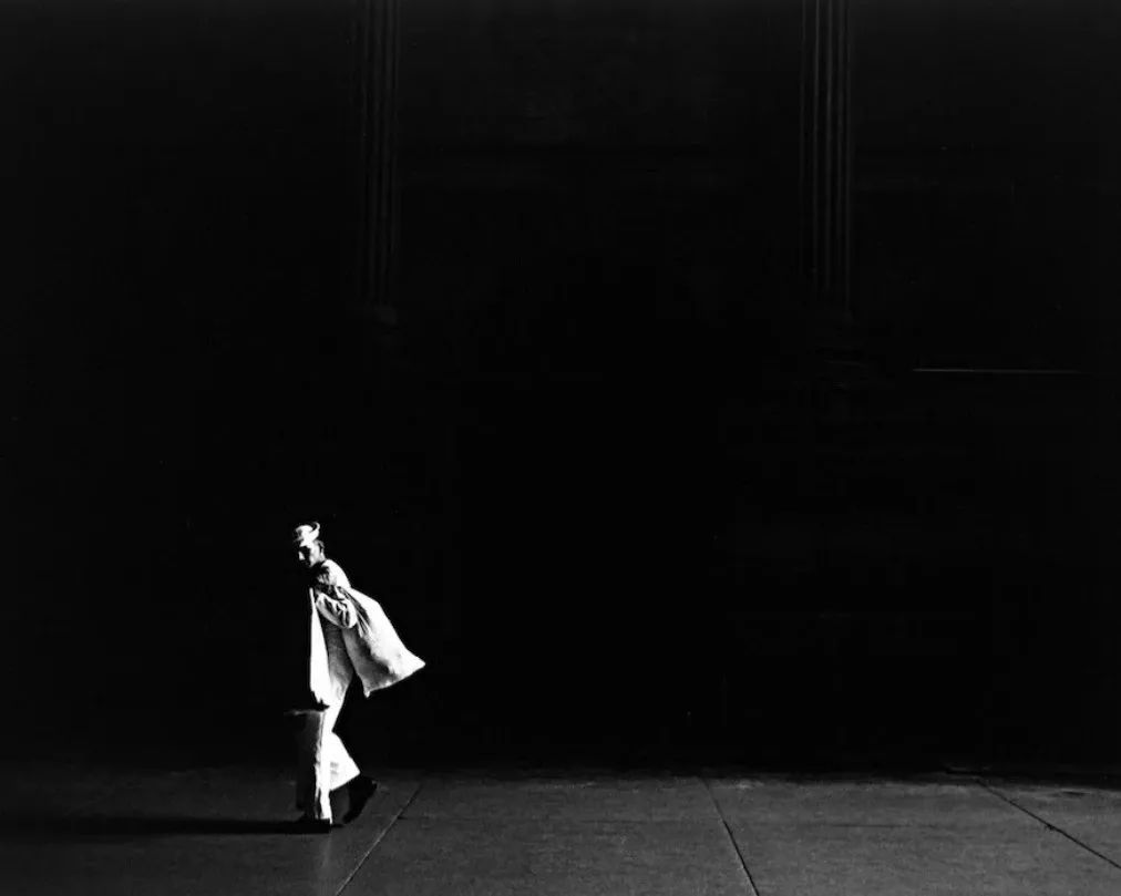 品牌丨若你感到孤独，定能品味黑白摄影之美