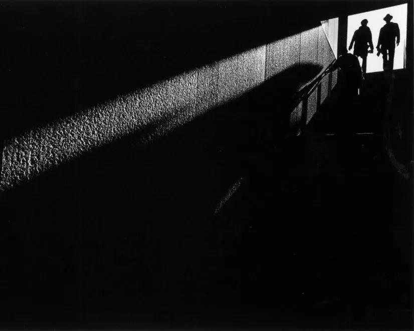 品牌丨若你感到孤独，定能品味黑白摄影之美