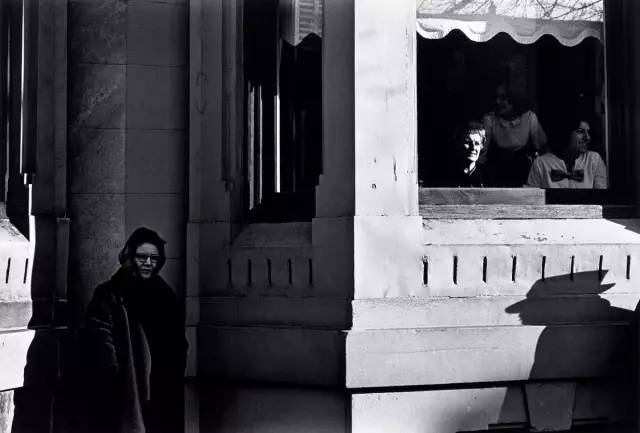 品牌丨若你感到孤独，定能品味黑白摄影之美