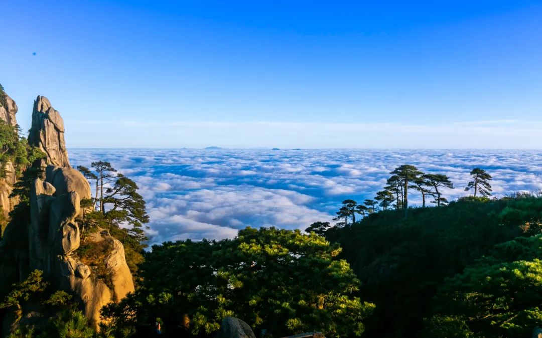 有一种浪漫，叫冬日三清山的云海和蓝天相伴