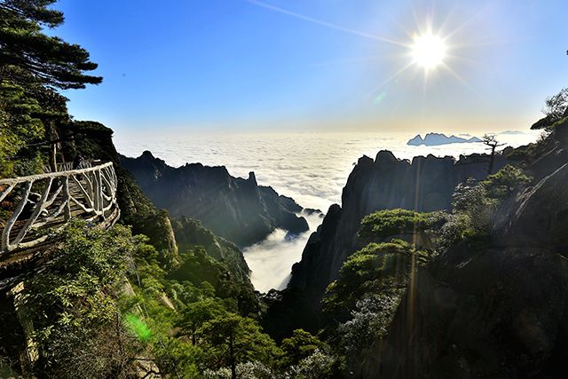 有一种浪漫，叫冬日三清山的云海和蓝天相伴