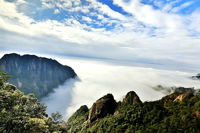 有一种浪漫，叫冬日三清山的云海和蓝天相伴