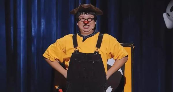 综艺《一年一度喜剧大赛》火出圈了!网友:好久没这么笑过了