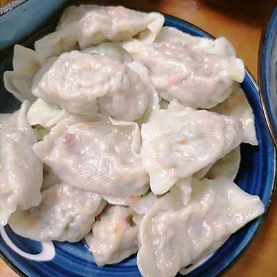 无敌下饭的胡萝卜鸡蛋素馅饺子,胃口全开