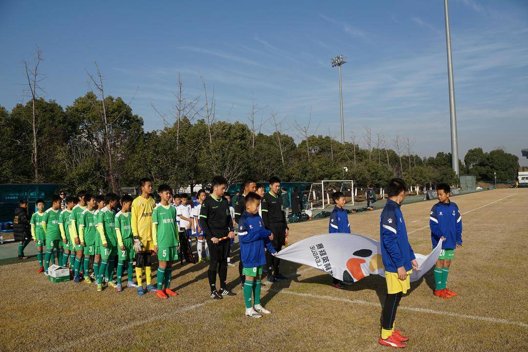 南京哪里可以学足球比赛(以赛代练全面备战省运会 南京市足球运动学校征战省精英联赛)