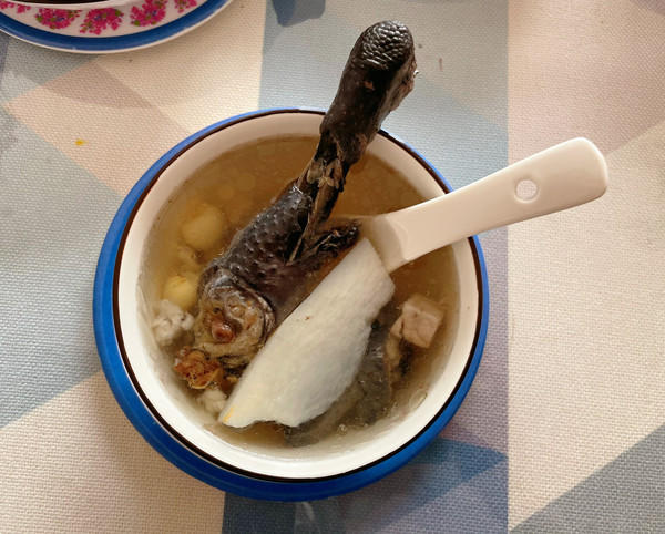 藥膳雞湯,
