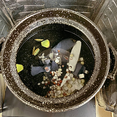藥膳雞湯,