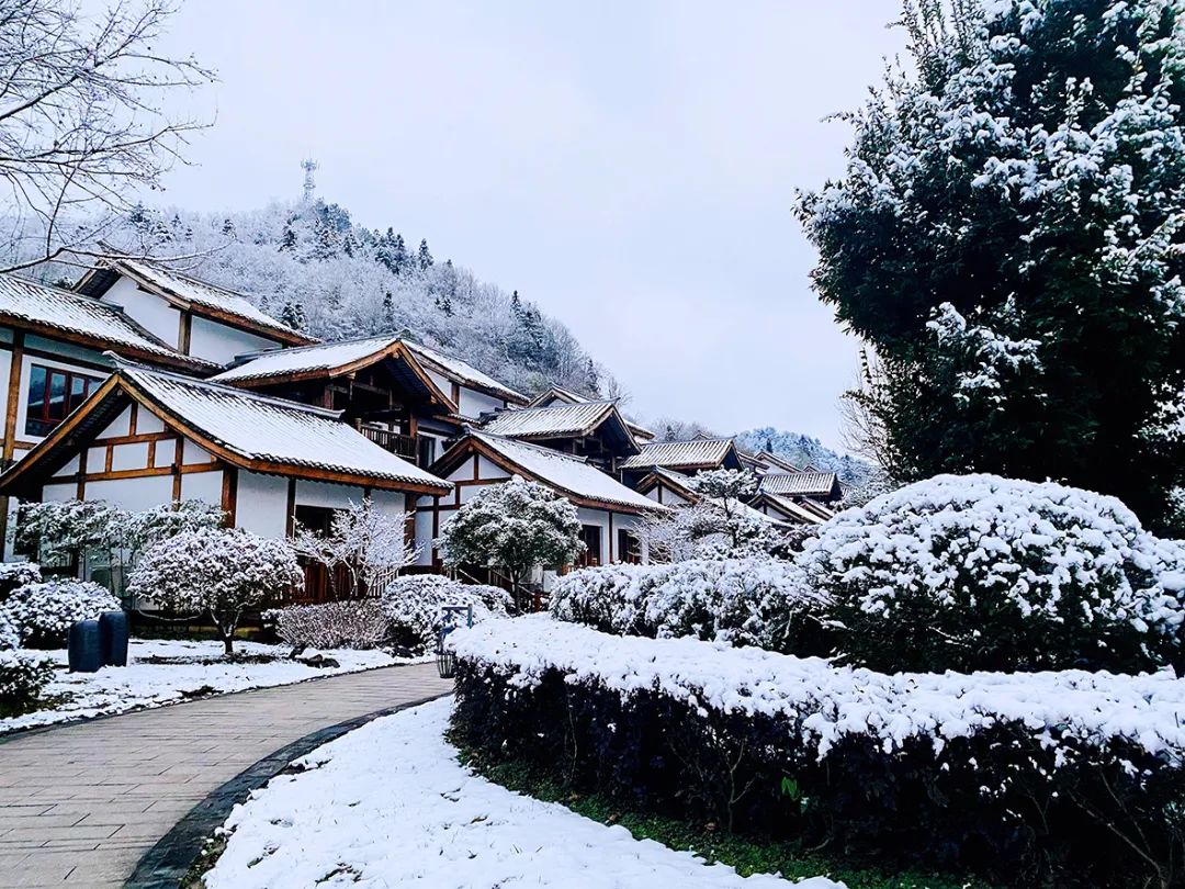 遵义播州苟坝景区换上冬装