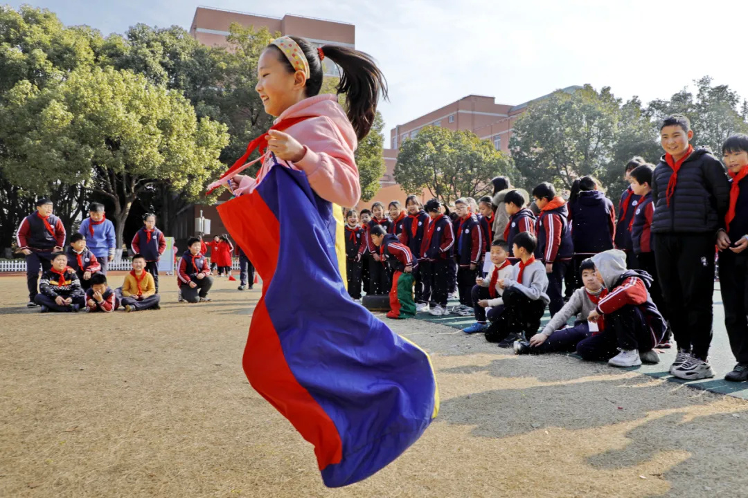 金山区漕泾小学用这种方式迎接新年……(图10)