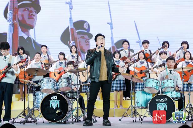 三水西南中學(xué)學(xué)子元旦晚會秀才藝(圖2)