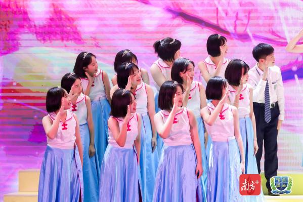 三水西南中學(xué)學(xué)子元旦晚會秀才藝(圖7)