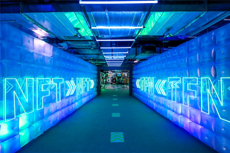 NFT数字艺术品“C位出道”！新一代赛博藏家全新上线