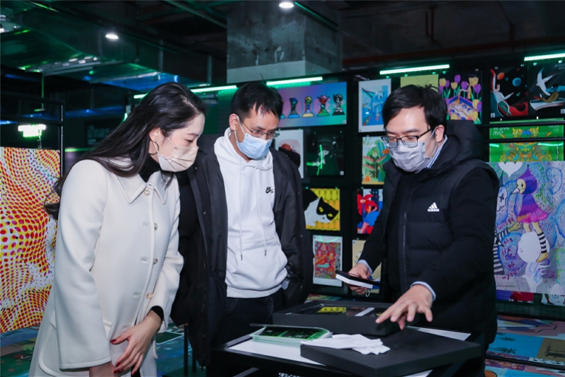 NFT数字艺术品“C位出道”！新一代赛博藏家全新上线