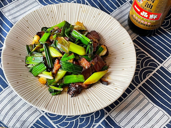 青蒜炒臘肉,青蒜炒臘肉的做法