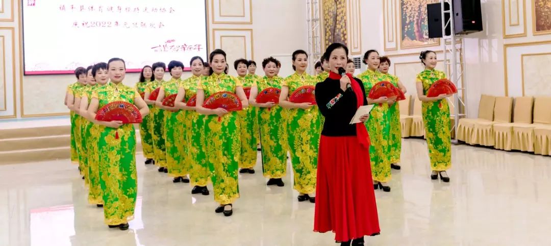 “庆元旦迎新春”模特走秀精彩上演！