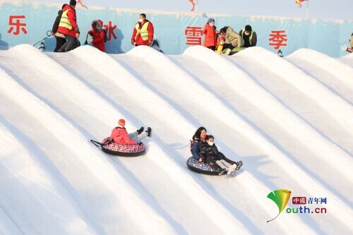 冬奥将近 北京燃起冰雪运动热